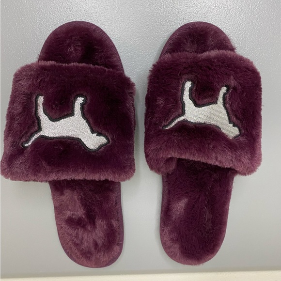 Pink Victorias Secret Slippers Purple Fuzzy Slides Silver Dog Logo Medium SZ 7-8 - Picture 3 of 9